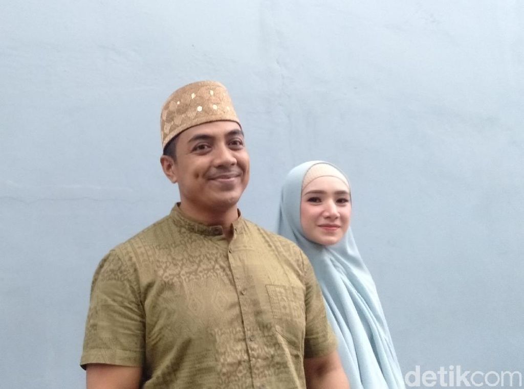 Ustaz Riza Muhammad Cerita Perjuangan Merawat Ibu yang Stroke